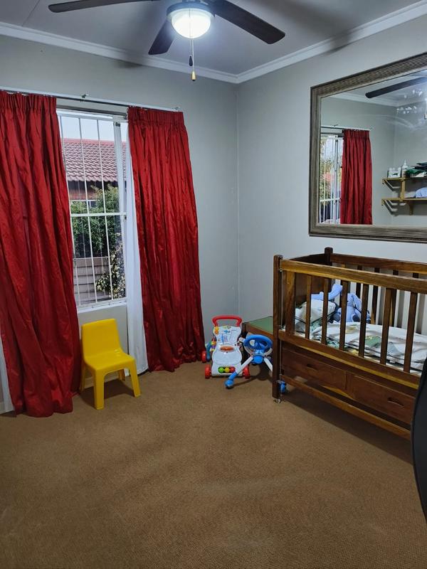 To Let 2 Bedroom Property for Rent in Langenhovenpark Free State